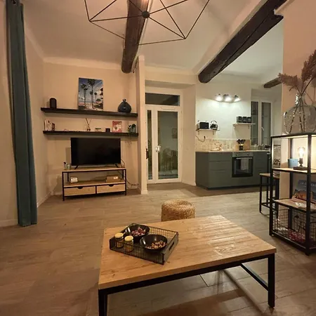 T2 Centre Historique * La Ciotat